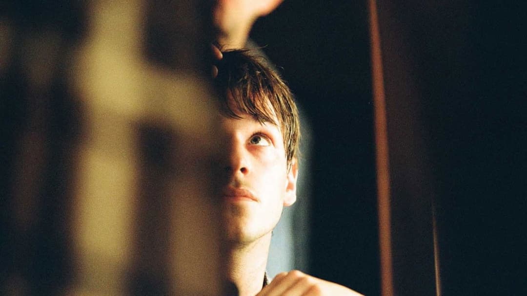 It's Only the End of the World backdrop 8