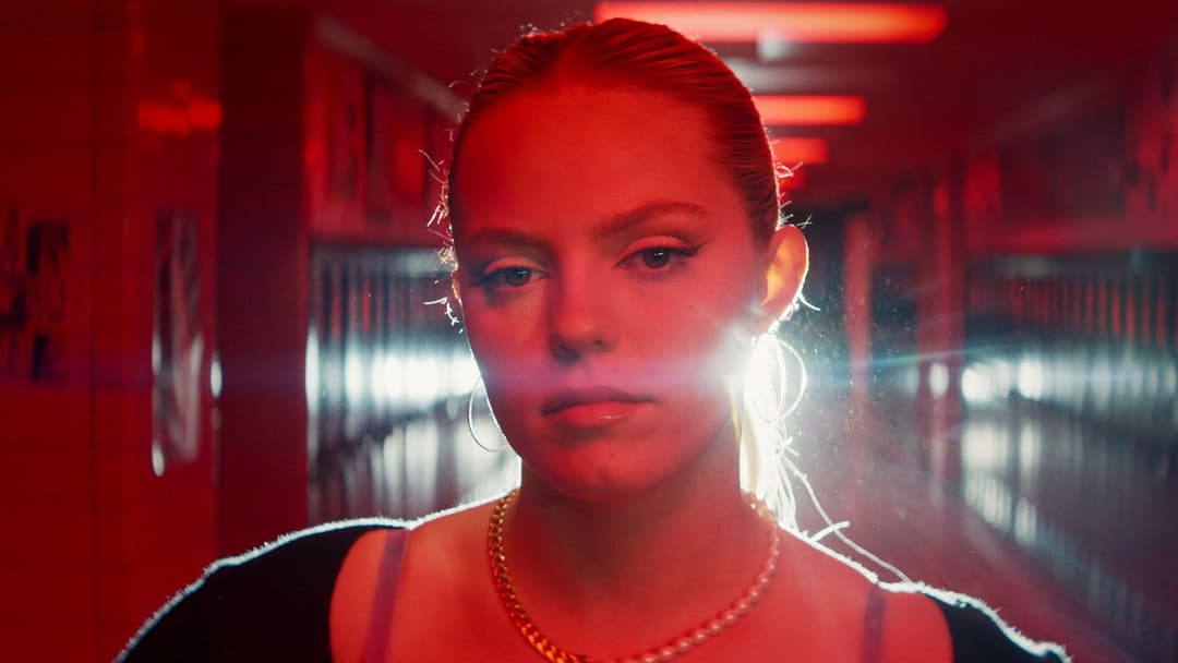 Mean Girls - Der Girls Club backdrop 12