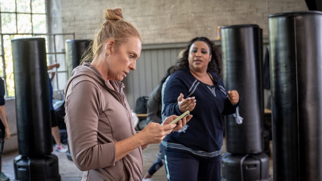 Мафія Мама backdrop 7