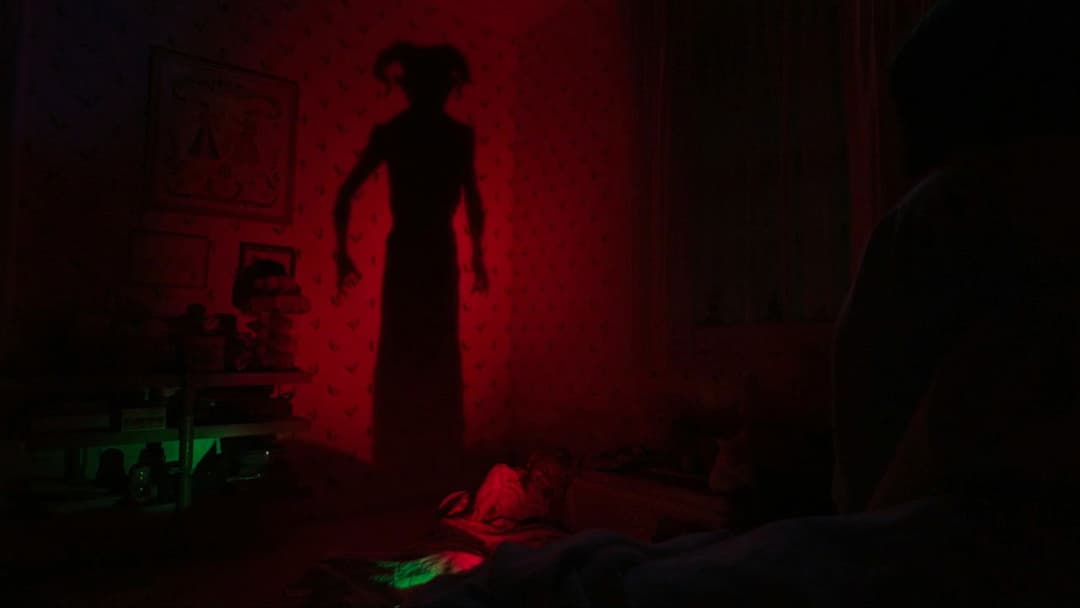 Annabelle Comes Home backdrop 13