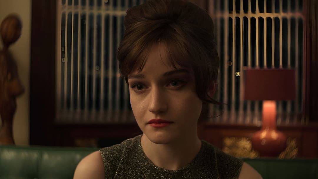 Apartment 7A backdrop 14