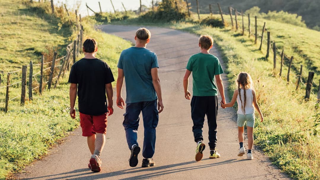 Vingt Dieux backdrop 9