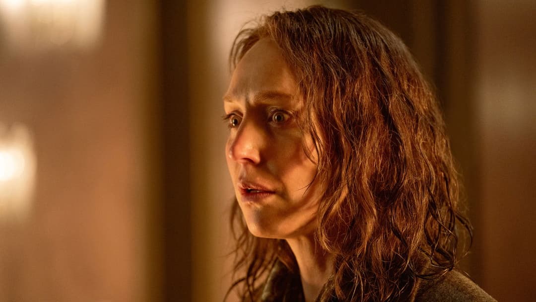 Luther: The Fallen Sun backdrop 18