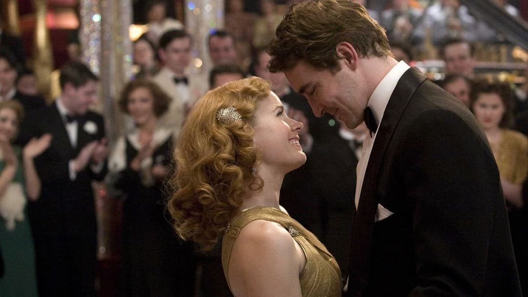 Міс Петтігрю живе одним днем backdrop 5