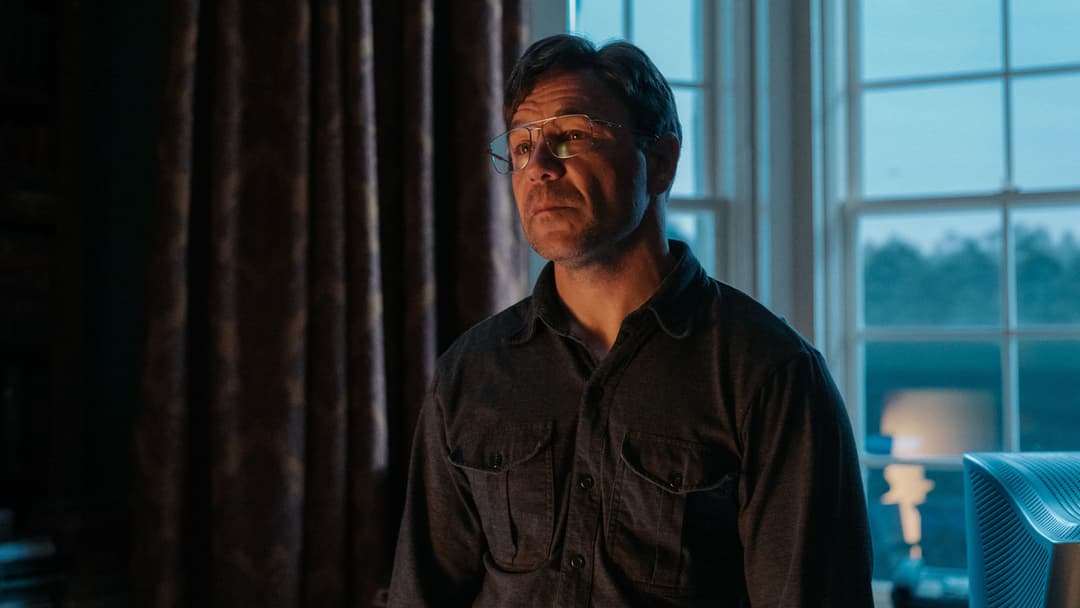 The Good Boy backdrop 9