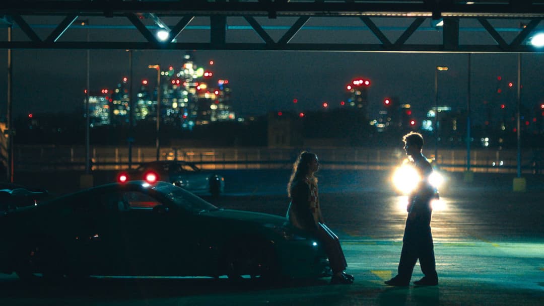 Culpa Mía - Meine Schuld: London backdrop 14