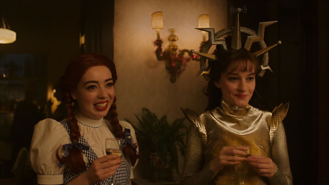 Apartment 7A backdrop 18