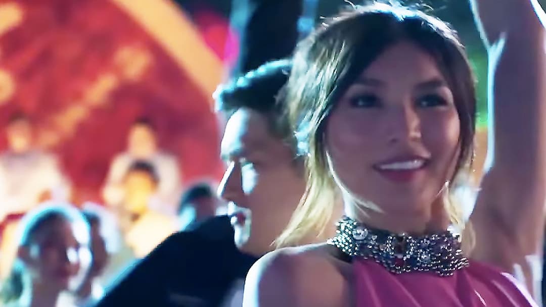 Crazy Rich backdrop 18