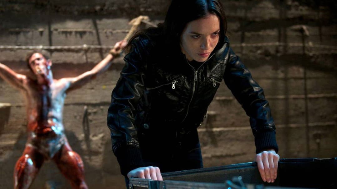 I Spit on Your Grave 2 backdrop 10