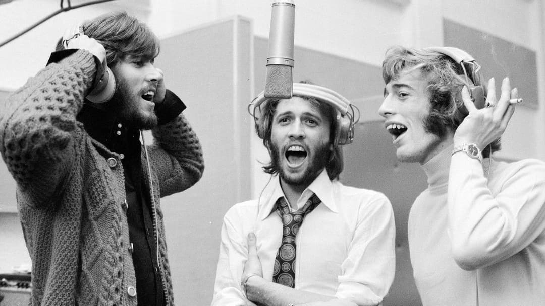 The Bee Gees: How Can You Mend a Broken Heart backdrop 6