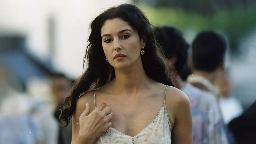 Малена backdrop 16