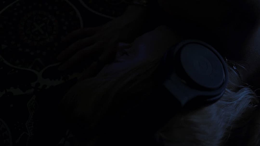 A Bigger Splash backdrop 14