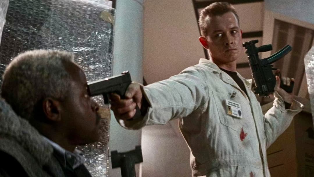 Міцний горішок 2 backdrop 13