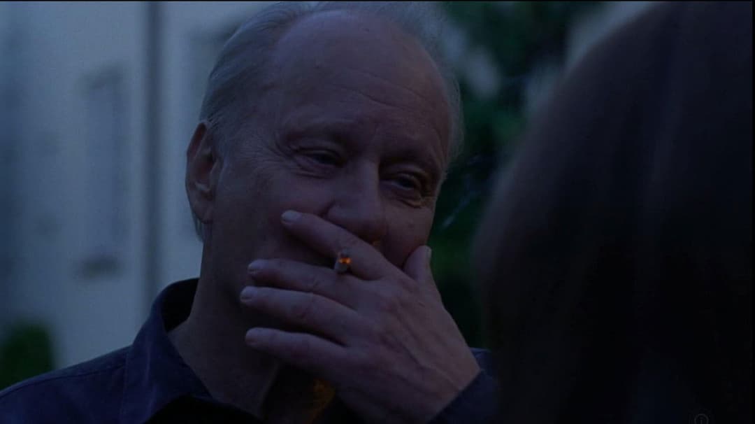 Сентиментальна цінність backdrop 7