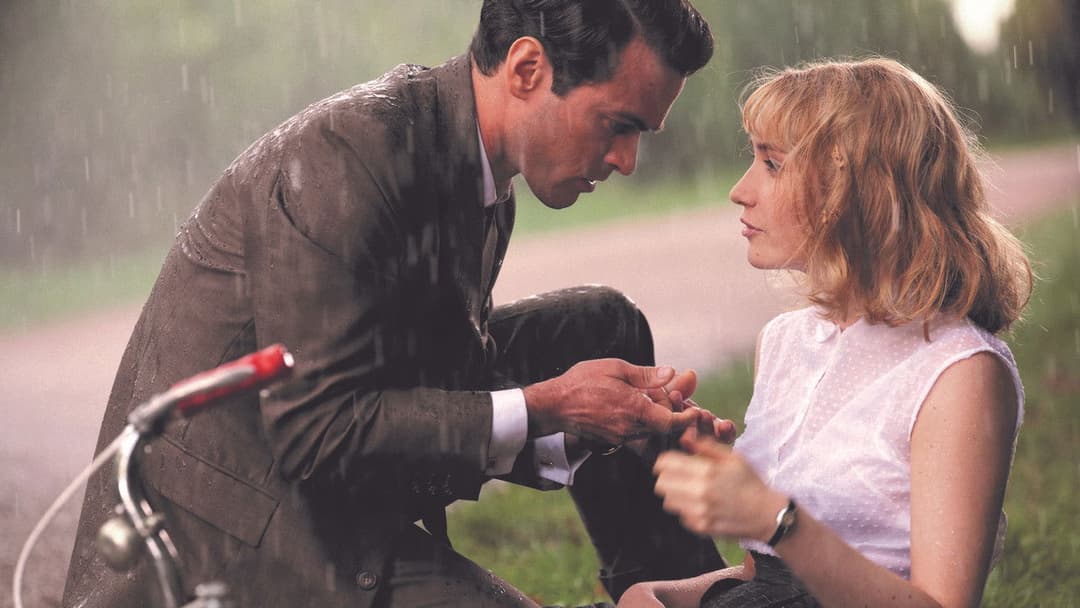 Mademoiselle Populaire backdrop 12