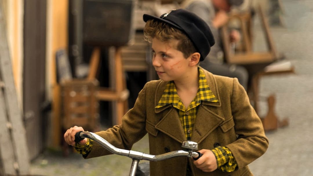 Jojo Rabbit backdrop 20