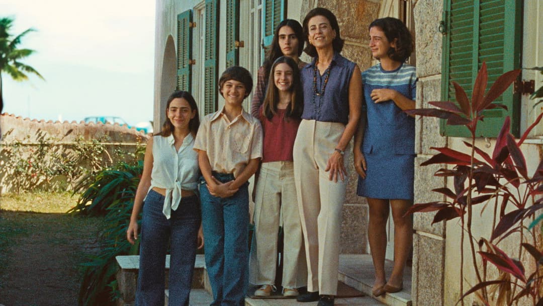 Я досі тут backdrop 19