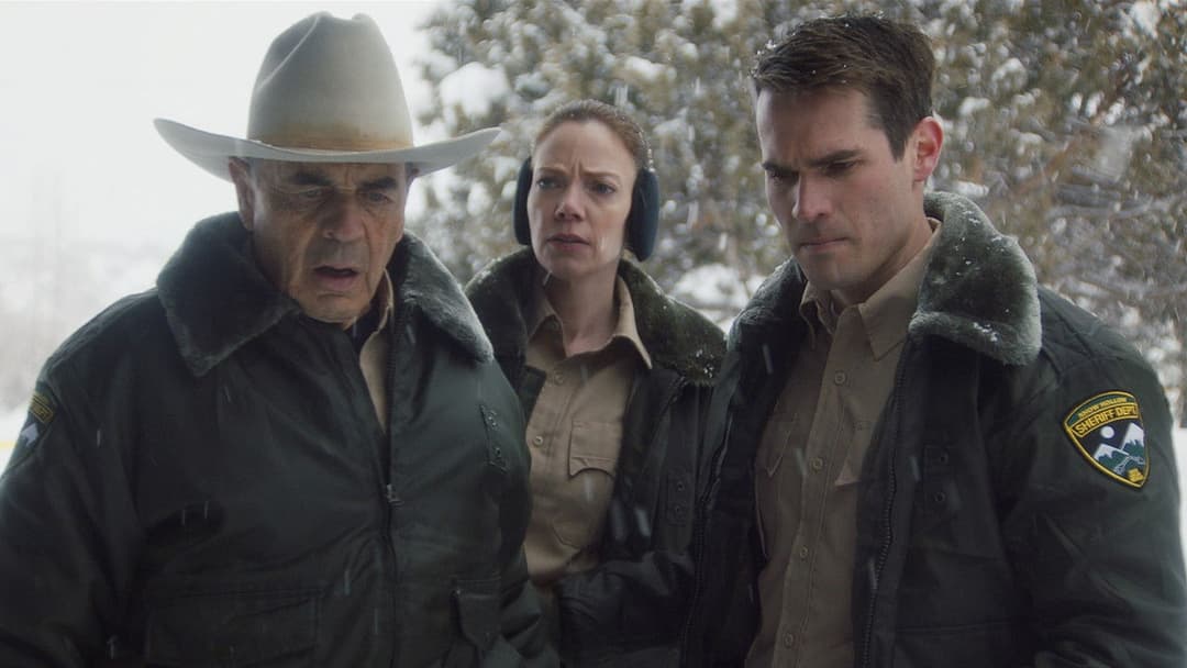 The Wolf of Snow Hollow backdrop 6