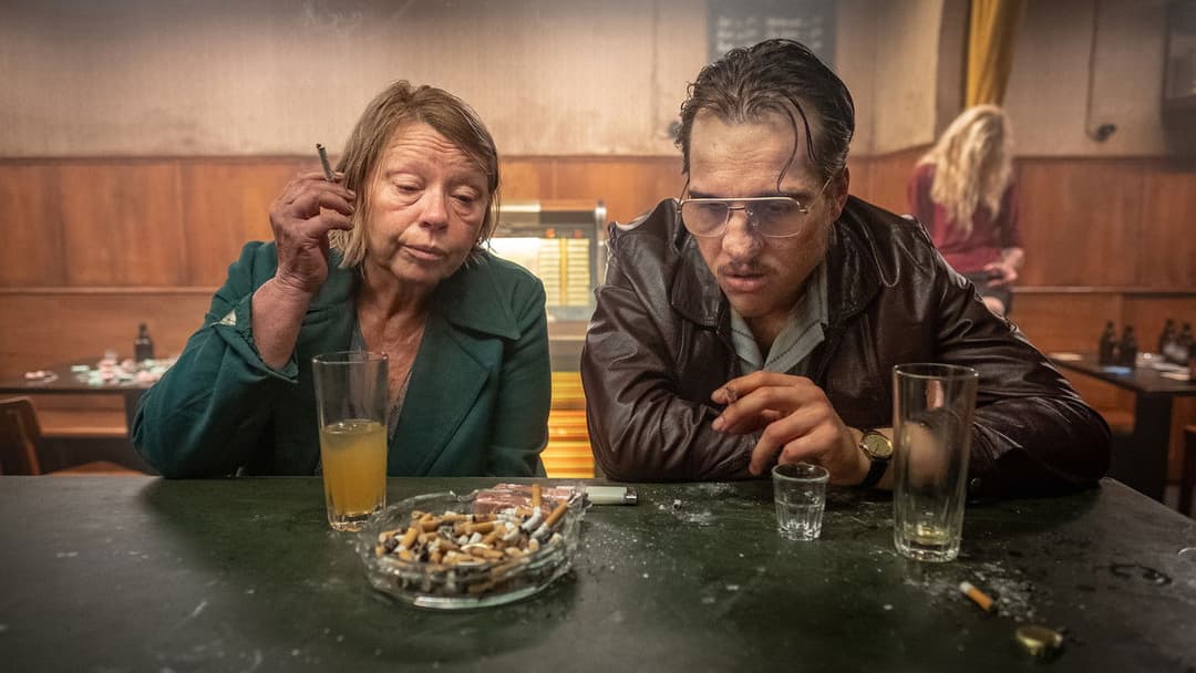 Золота рукавичка backdrop 9