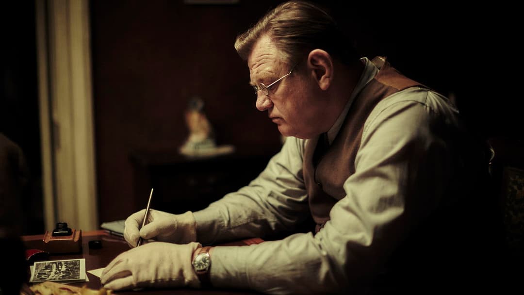 Jeder stirbt für sich allein backdrop 5