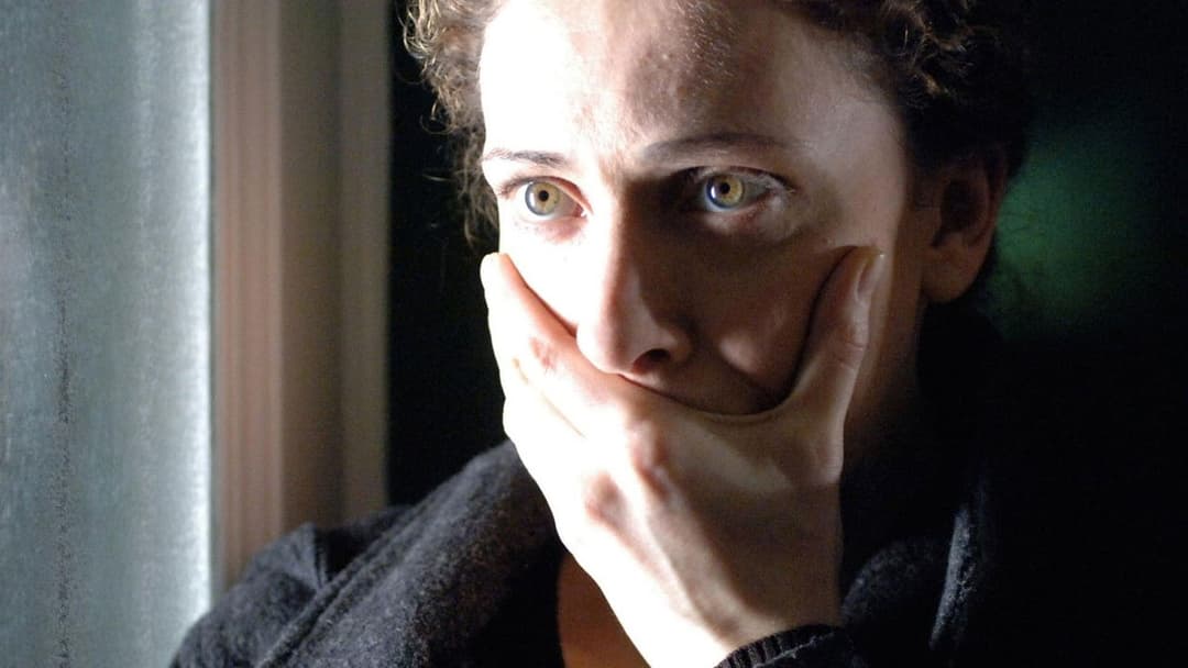 Незнайомка backdrop 2