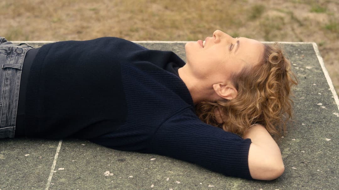 Ich bin dein Mensch backdrop 11