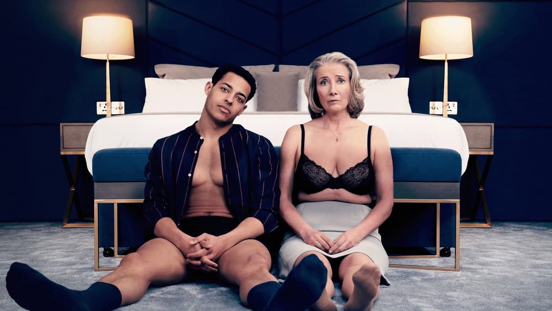 Good Luck to You, Leo Grande backdrop 5