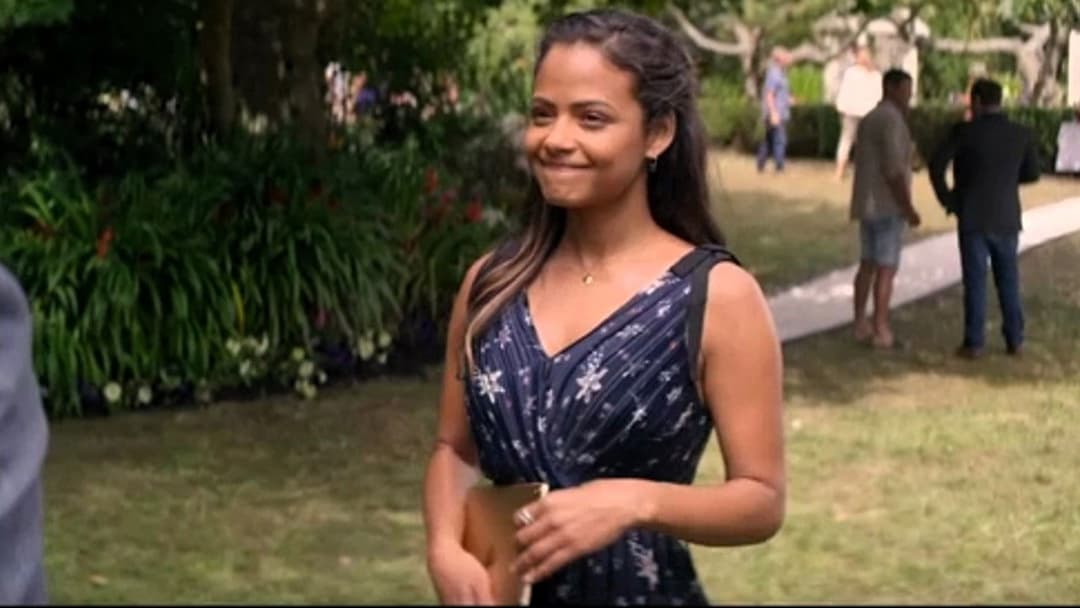 Falling Inn Love backdrop 3