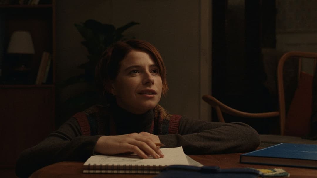 Fingernails backdrop 7