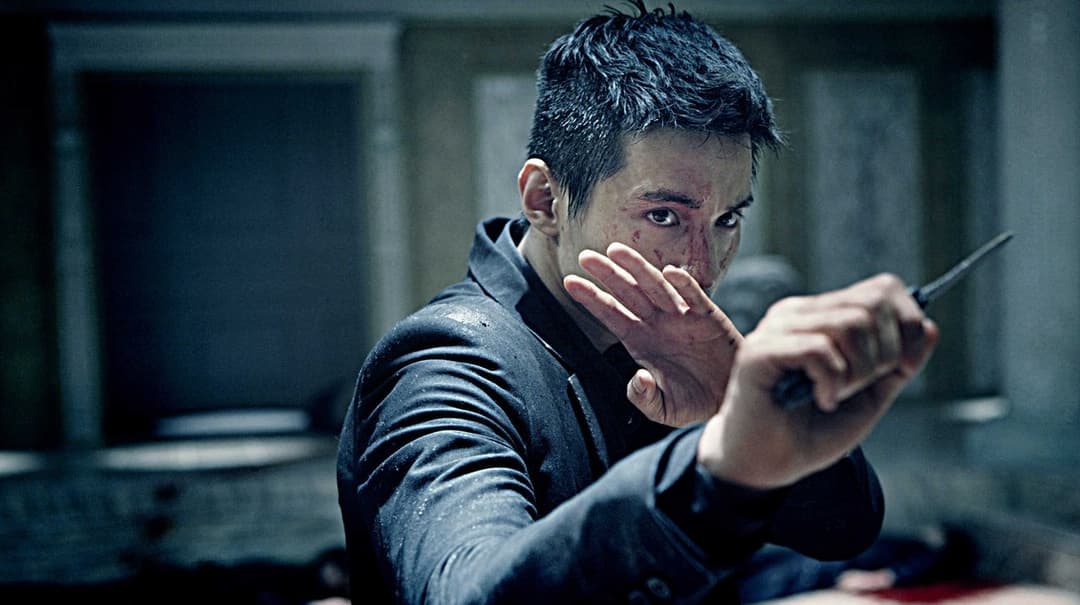 The Man from Nowhere backdrop 4