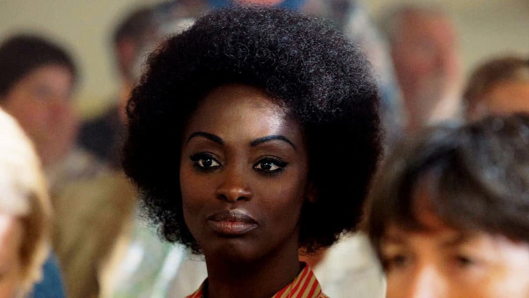 Ein Dorf sieht schwarz backdrop 19