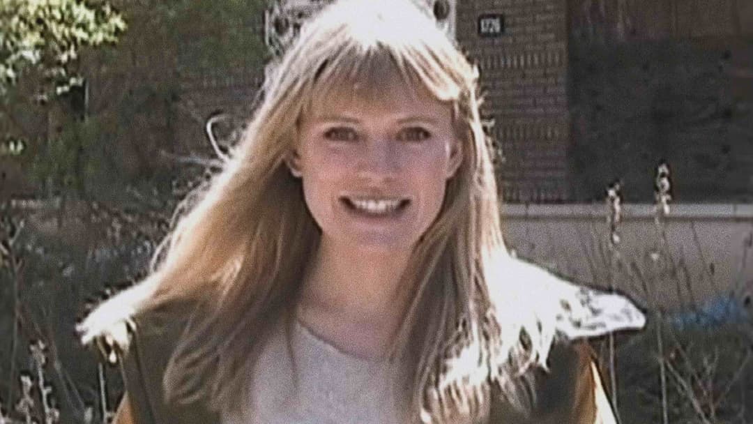 Shelby Oaks backdrop 7