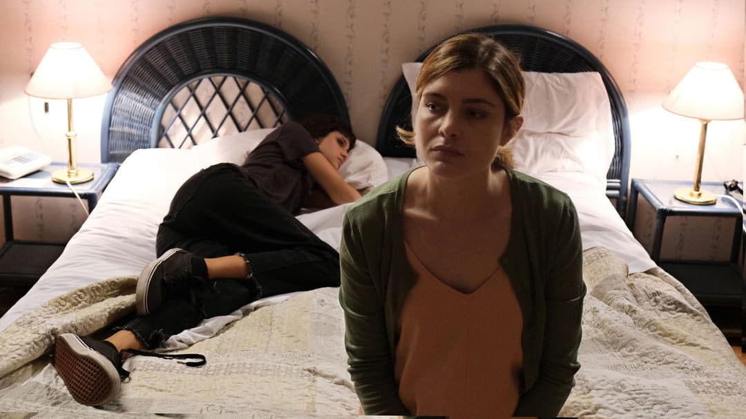 18 Presents backdrop 20