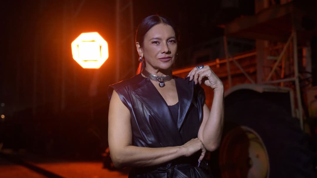 Special Agents backdrop 1