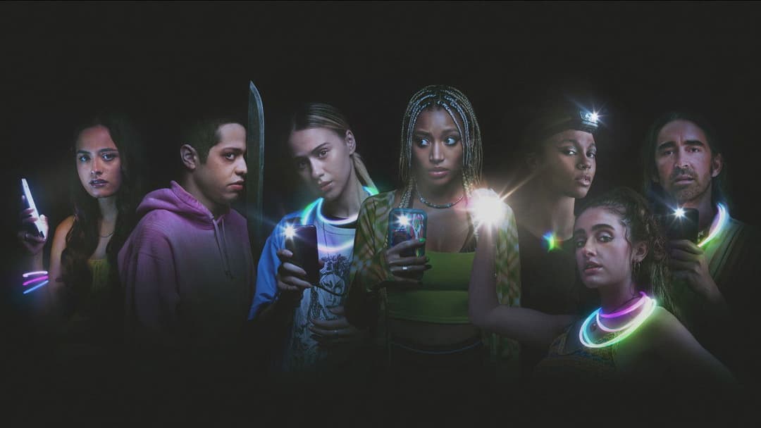 Bodies Bodies Bodies backdrop 14