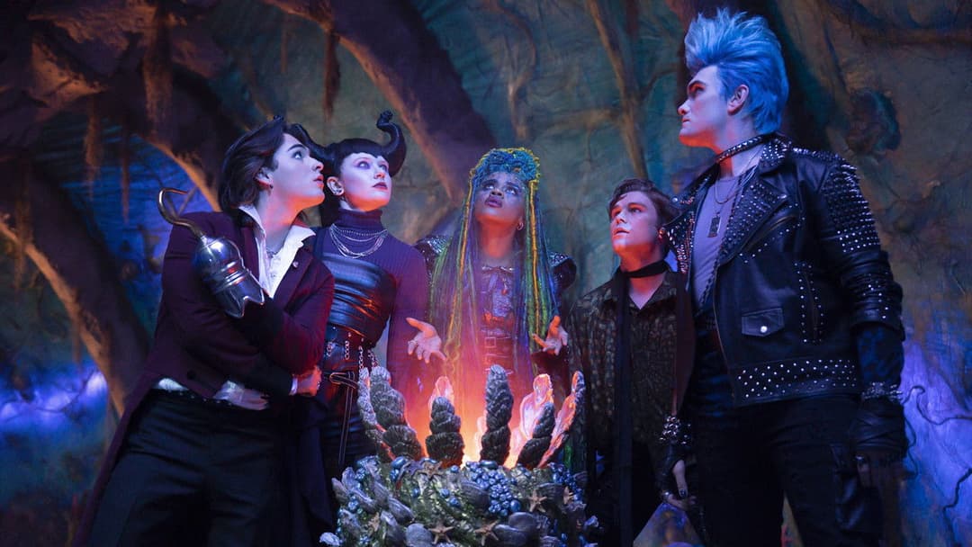 Descendants: The Rise of Red backdrop 6