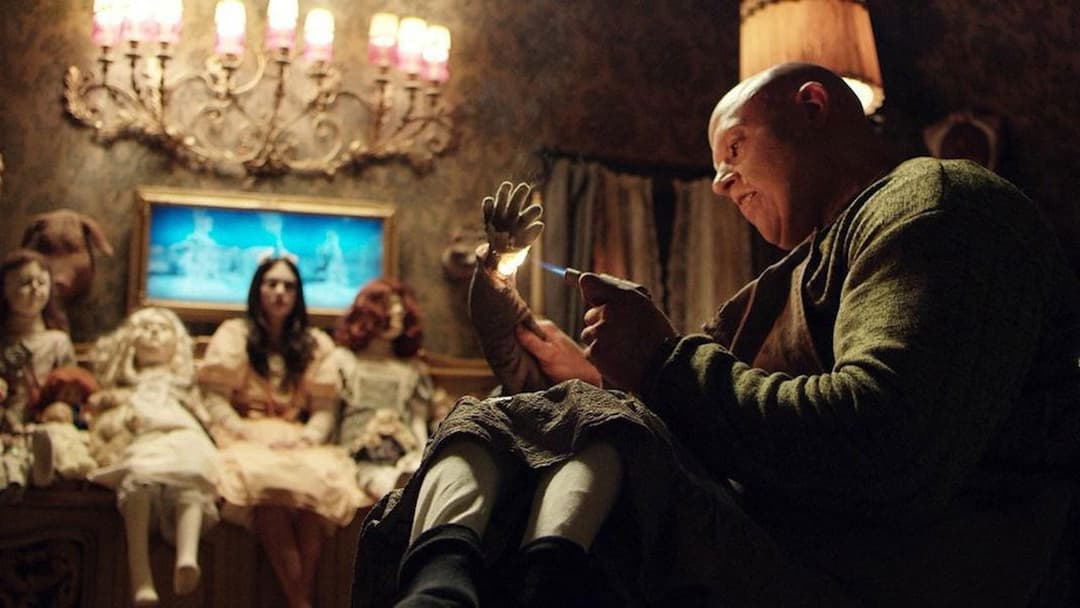 Ghostland backdrop 15