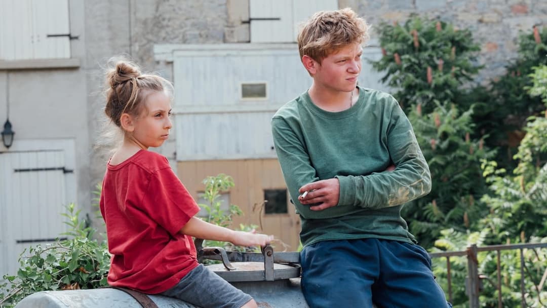 Vingt Dieux backdrop 12