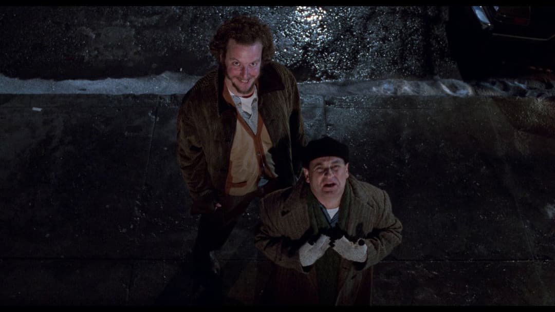 Kevin - Allein in New York backdrop 10