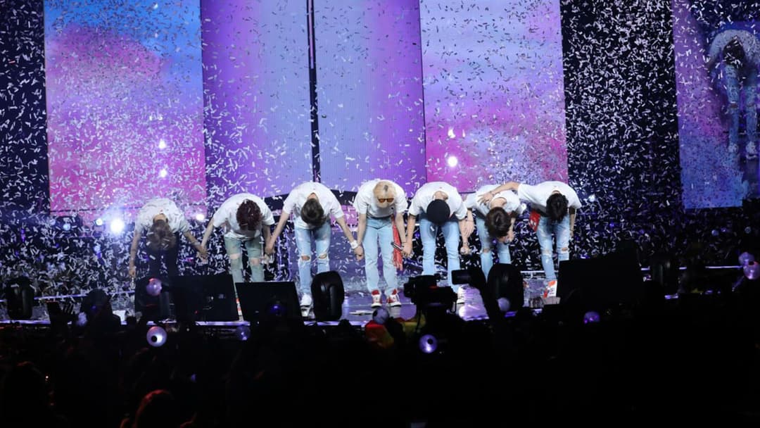 Bring the Soul: The Movie backdrop 3