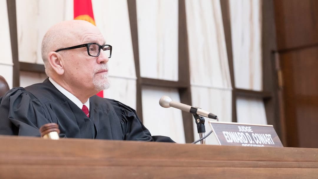 Звабливий, Поганий, Злий backdrop 19