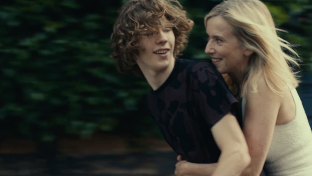 Last Summer backdrop 19