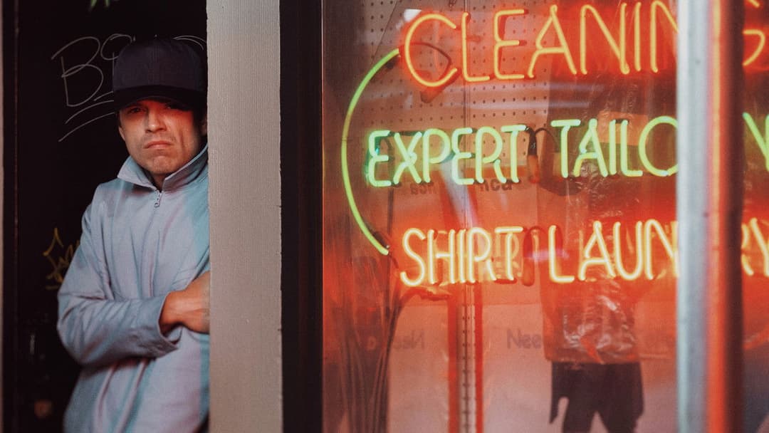 Інша людина backdrop 18