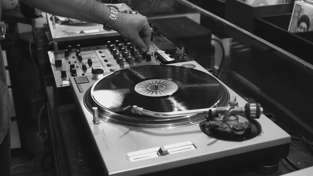 Labyrinth backdrop 6