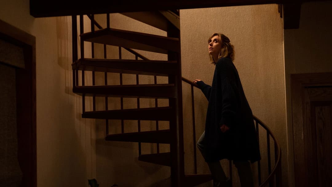 The Rental backdrop 14