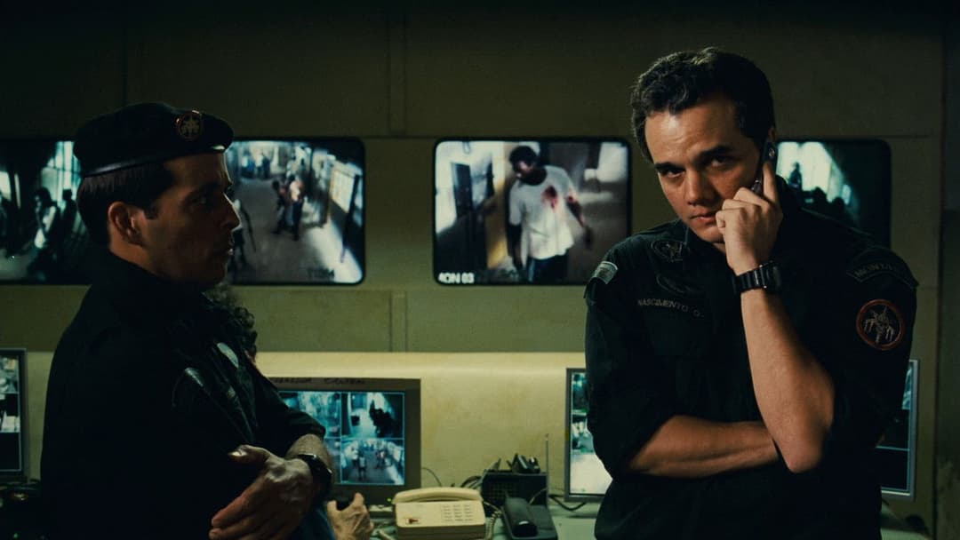 Elite Squad: The Enemy Within backdrop 14