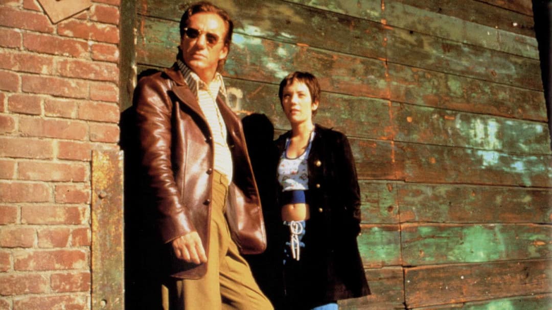 Ein neuer Tag im Paradies backdrop 10