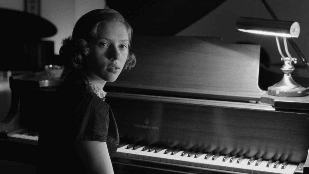 The Man Who Wasn't There backdrop 17