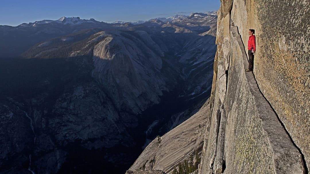 Free Solo backdrop 9