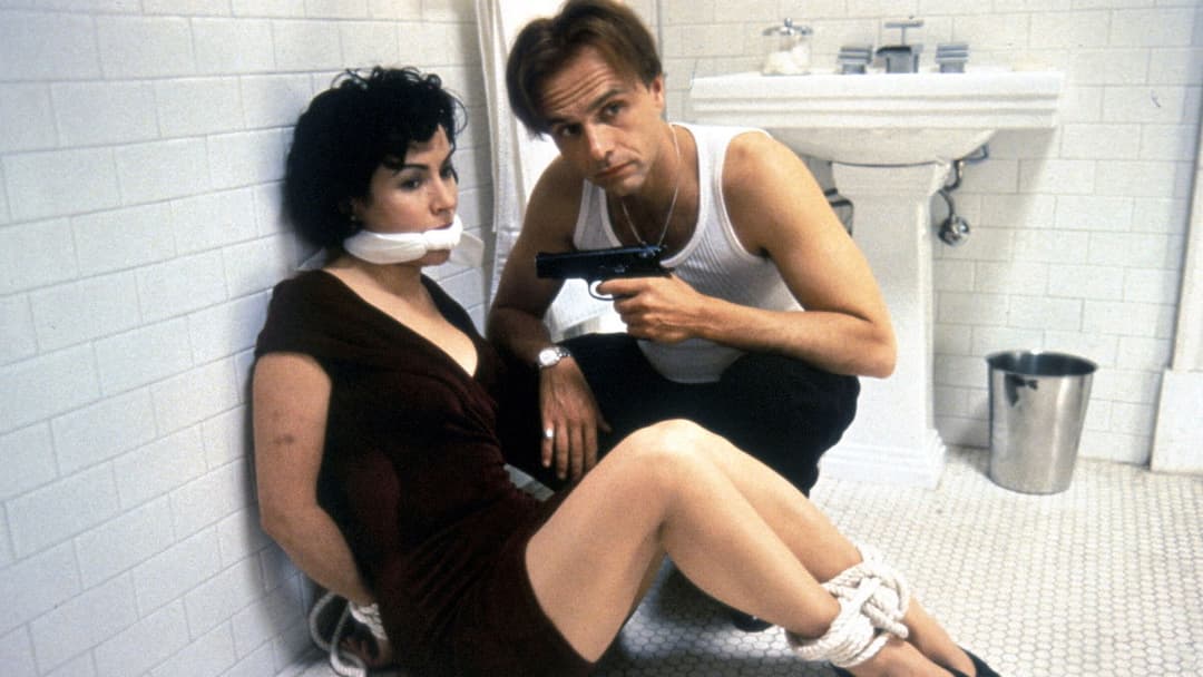 Bound - Gefesselt backdrop 17